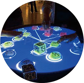 支持多人同時(shí)互動 支持多人同時(shí)互動